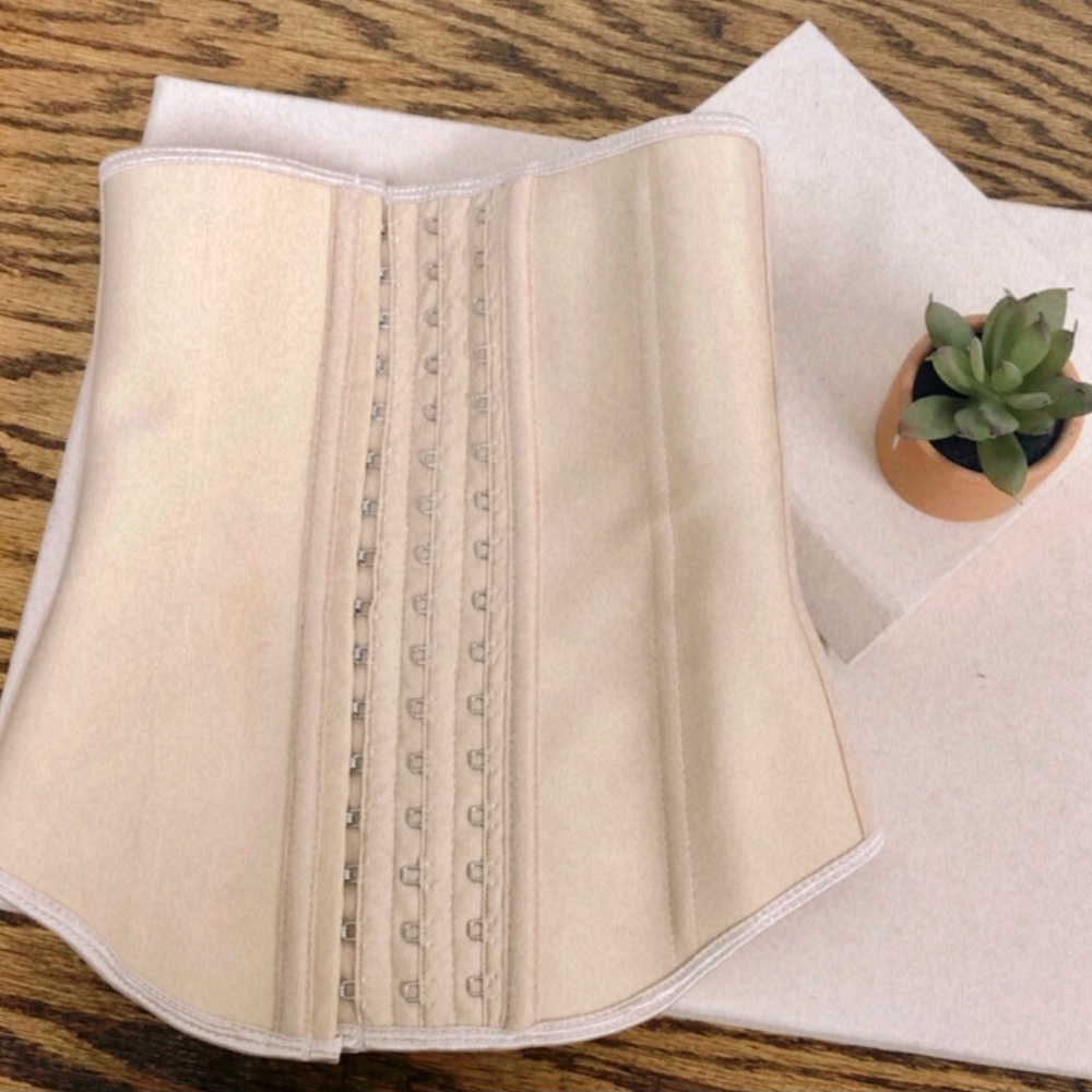 Luxx Curves 3XS Waist Trainer | Medium Tor…